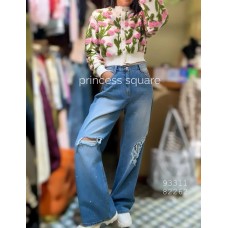 粉紅色花朵毛衣